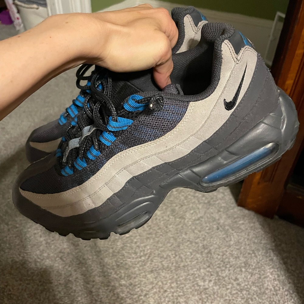 Air max’s - Picture 3 of 4